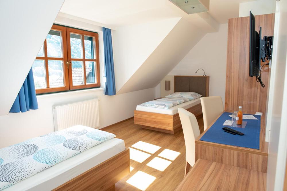 Gaestehaus Schuetz Spitz an der Donau Extérieur photo